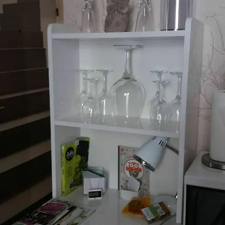 La Cascade Et Des Halles